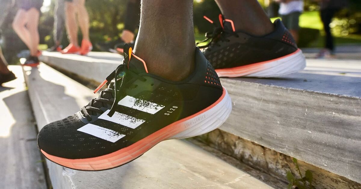 ADIDAS SE DESMARCA DE TENIS DE MODA Y APUESTA TODO AL RUNNING Y FUTBOL