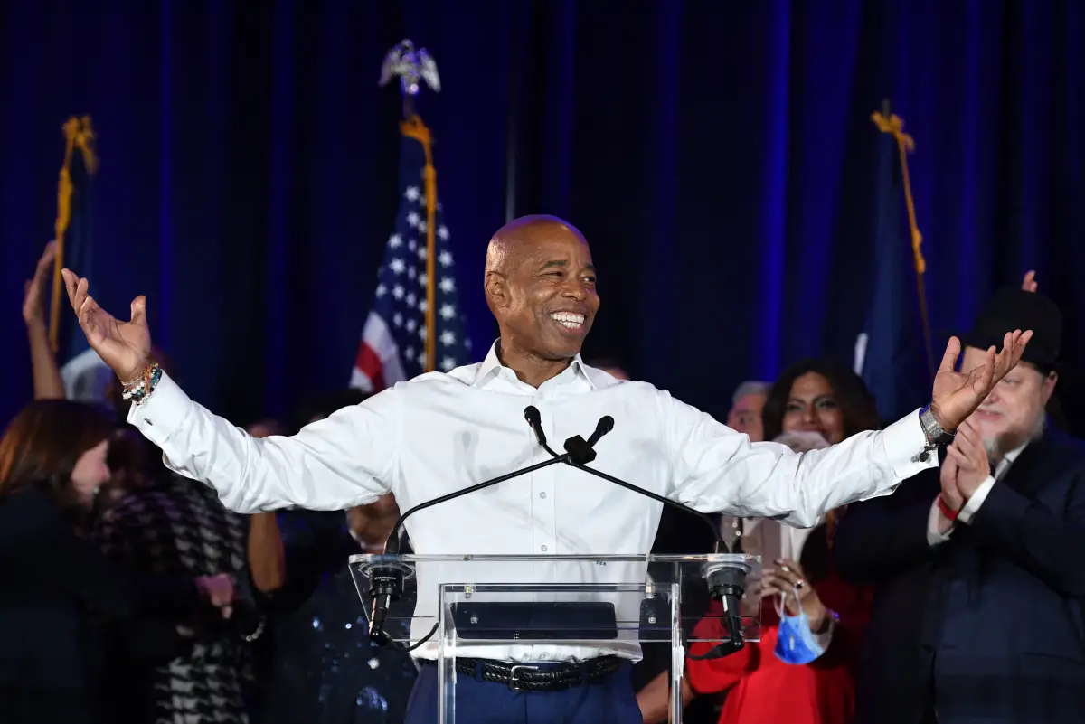 Erick Adams es elegido nuevo alcalde de Nueva York.