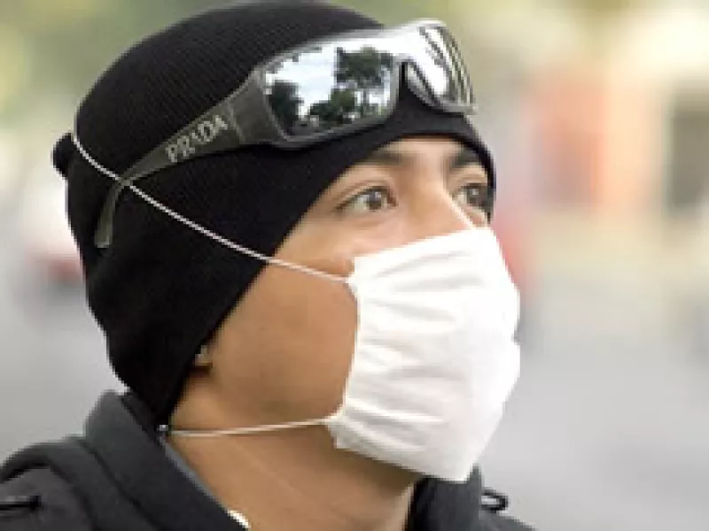 Los especialistas de EU dicenq ue el cubrebocas más eficiente es el rígido porque tiene menos porosidad. (Foto: Notimex)