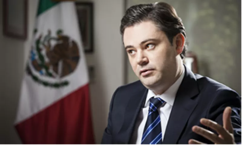A los 20 años entró a la función pública como vicecoordinador de Planeación Estratégica del PRI en el Senado. (Foto: Carlos Aranda)