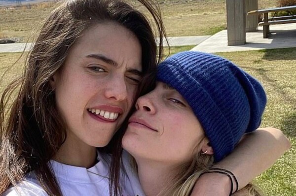 cara-delevingne-margaret-qualley.jpg
