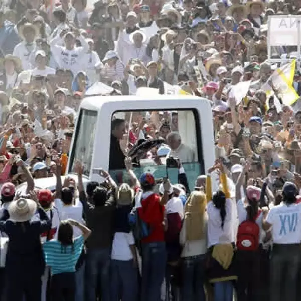 misa, papamovil asistentes, guanajuato, benedicto