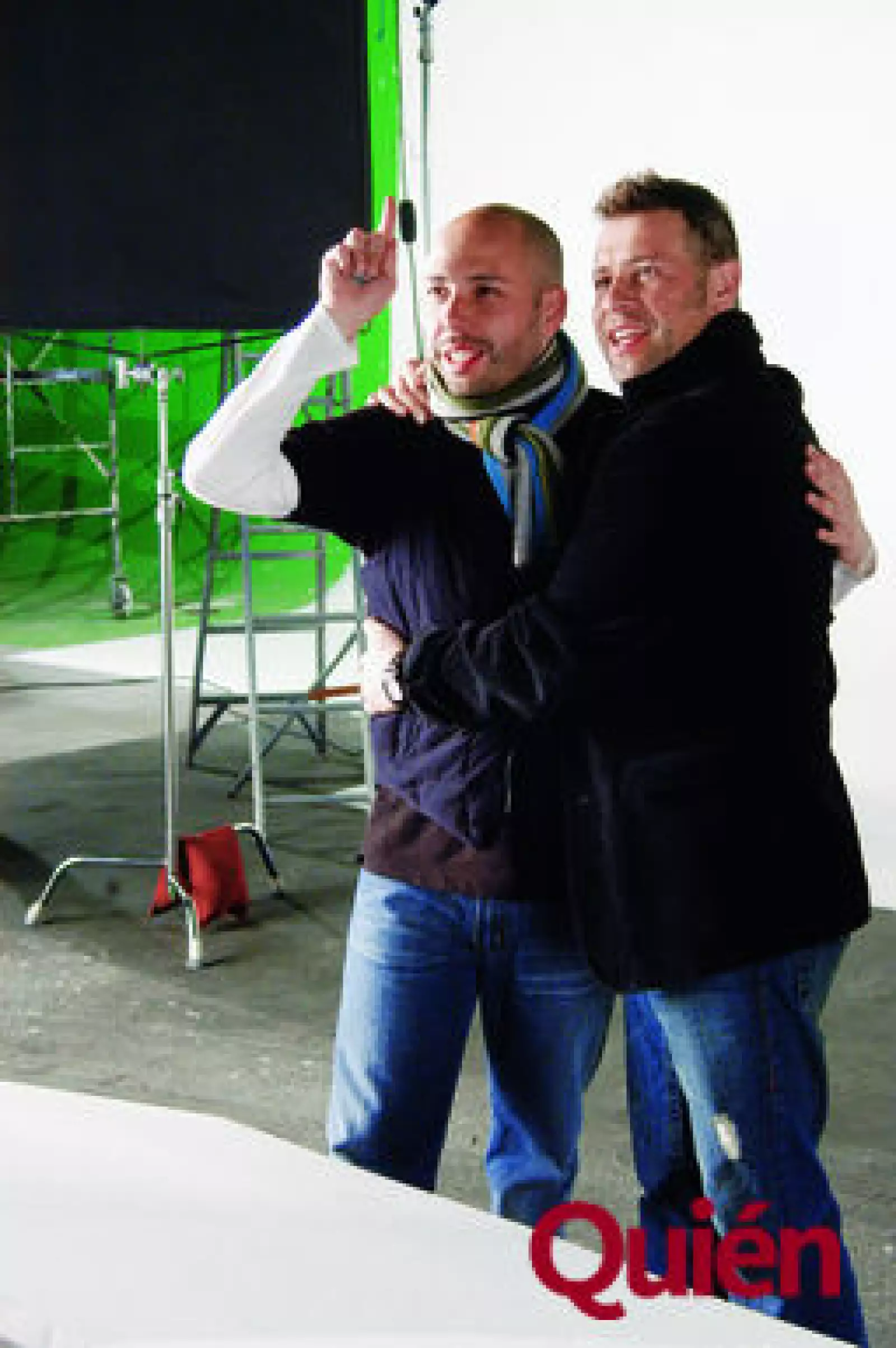 Oliver Castro, Juan Manuel Bernal