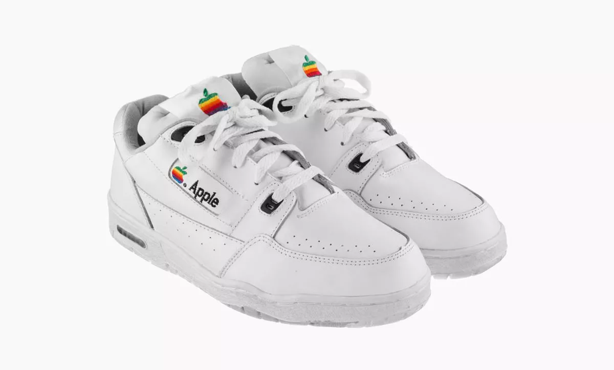apple-sneakers-Versace