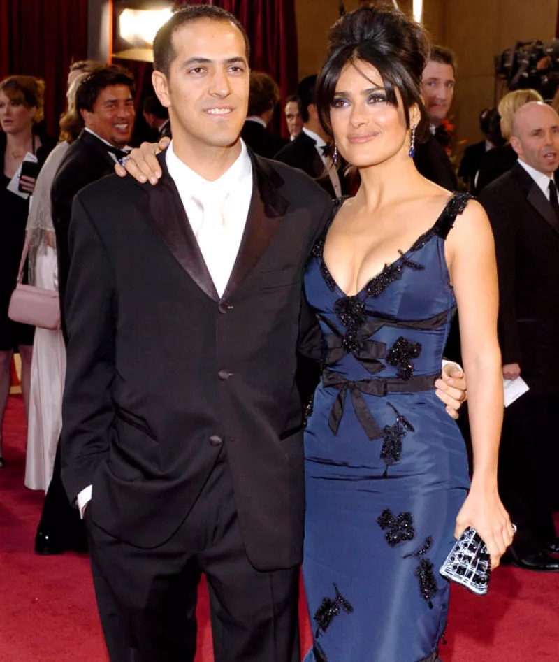 El hermano de Salma Hayek denunció a Ford bajo el argumento de que el auto que manejaba se convirtió en una trampa mortal y por lo tanto tuvo aquél accidente en Sunset Boulevard hace un año.