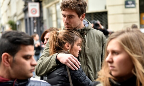 El presidente francés Francois Hollande recordó la fuerza del pueblo francés para enfrentar la tragedia.