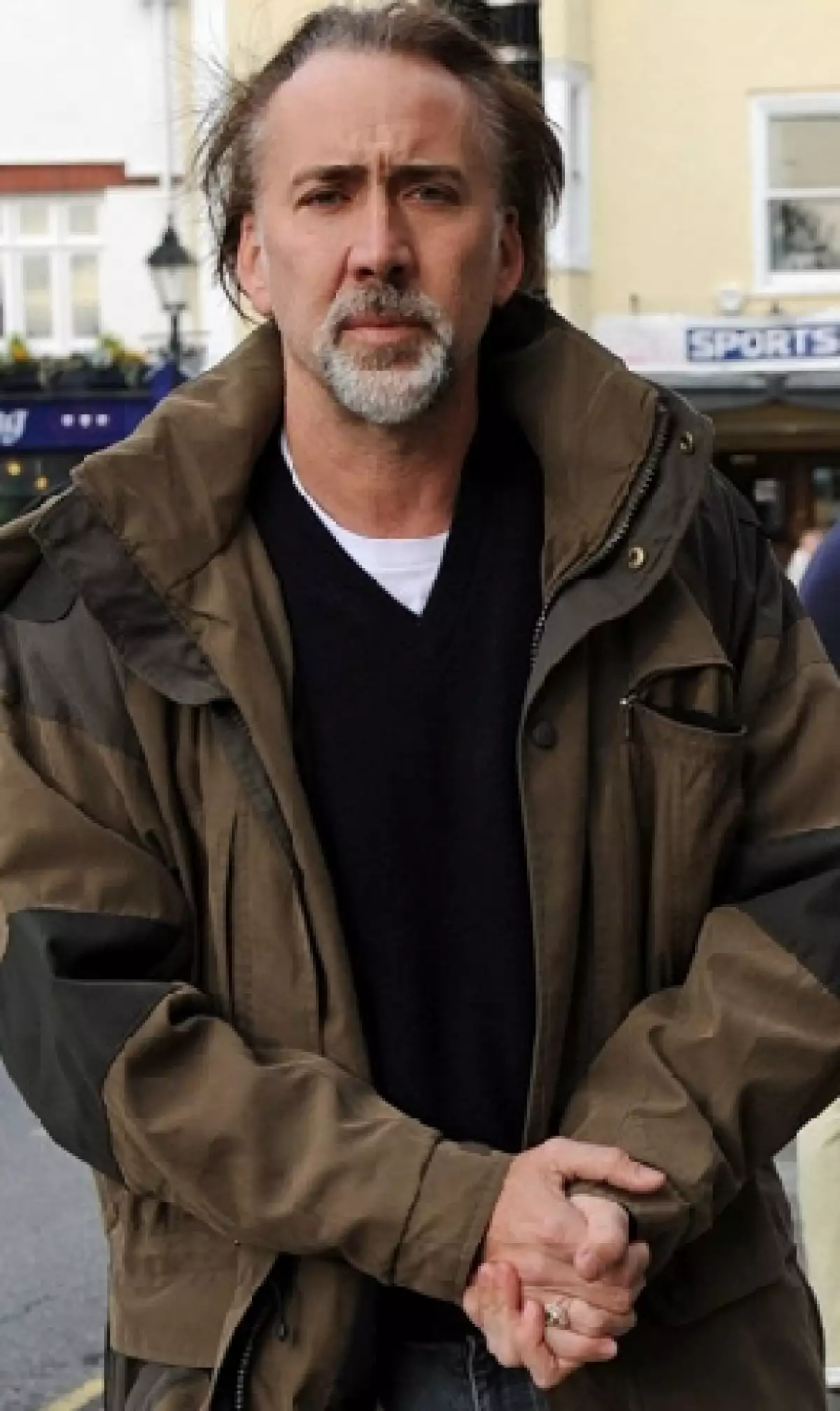 El actor nuevamente se ve inmerso en deudas económicas, pues una inmobiliaria afirma que le debe 1.8 millones de dólares.