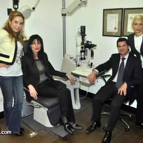 Annula Lambrou,Anda Petrescu,Gabriel Garza y Perla Jiménez