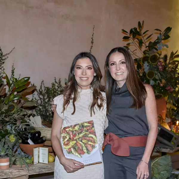 PAMELA Y ANDREA BERRONDO 2.jpg