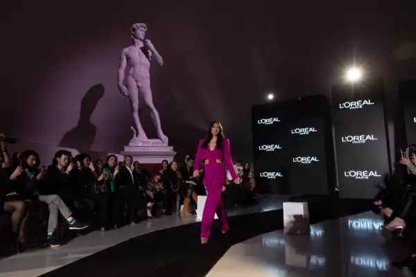 Renata Notni Loreal.jpg