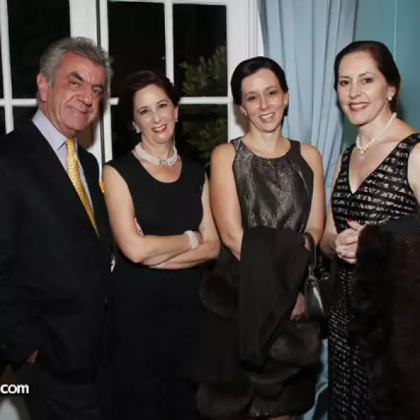Rodrigo Rivero Lake,Bruni,Claudia y Carolina González Rubio