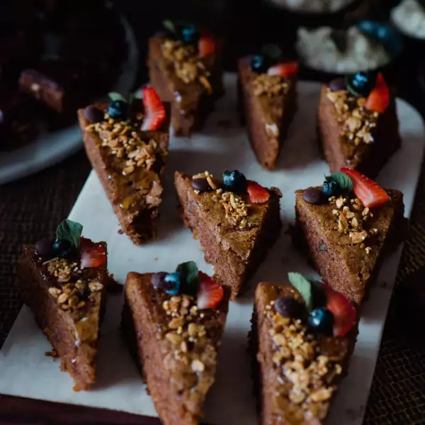 Pedro Friedeberg para una exclusiva firma de libros