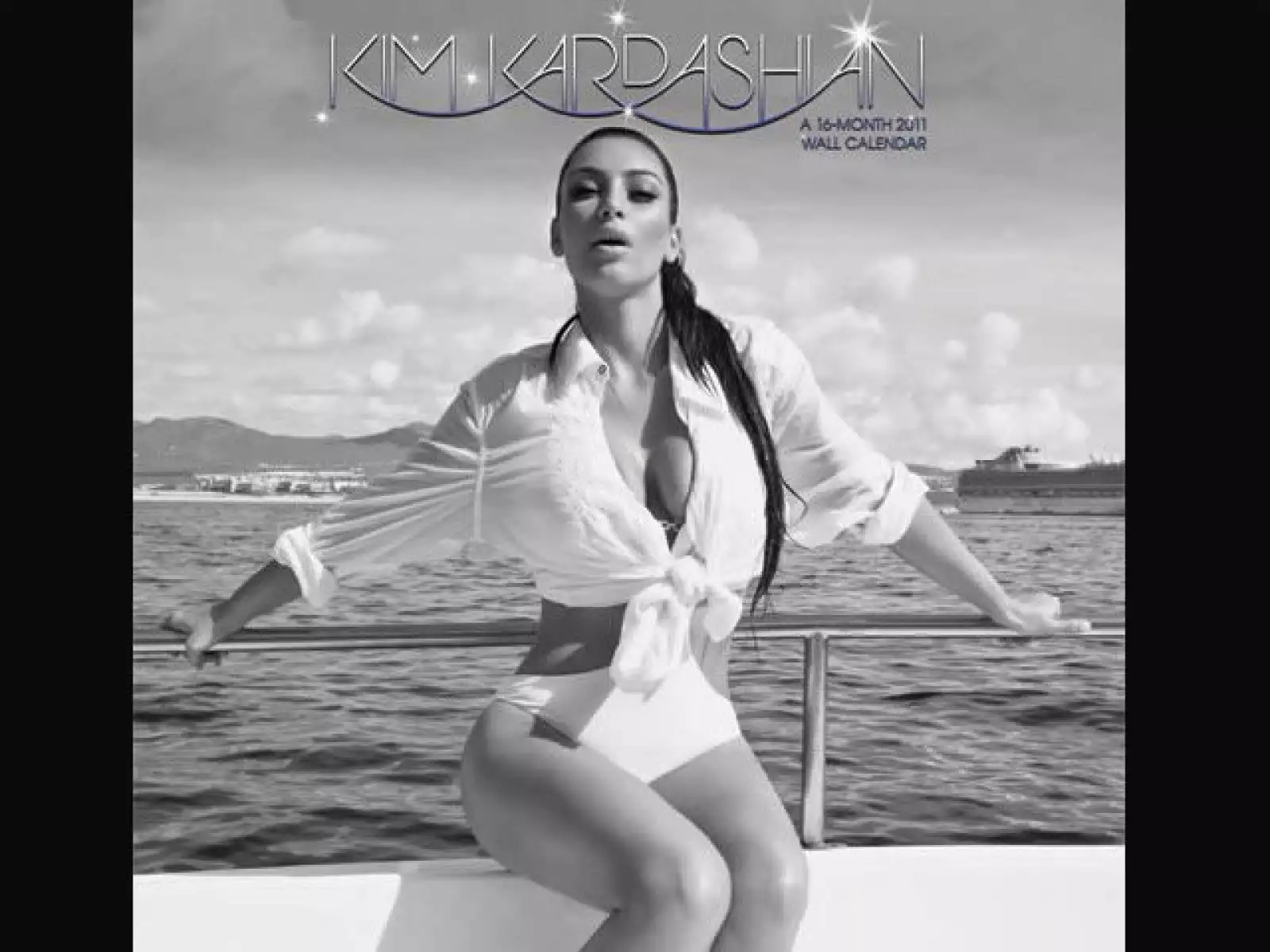 Kim decidió hacer dos versiones de su calendario 2011, la primera parte era con su look de rubia y en está que es morena dice sentirse más sensual.