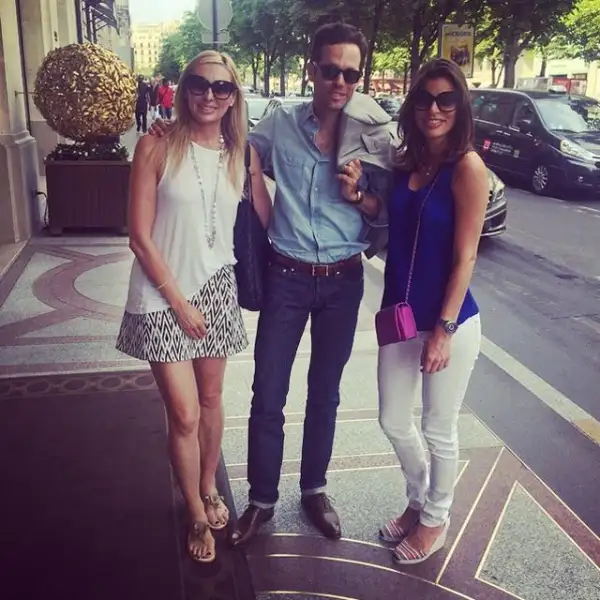 A mediados del año pasado cuando Nuria Carte compartió esta foto con su amiga Bárbara y Alejandro.