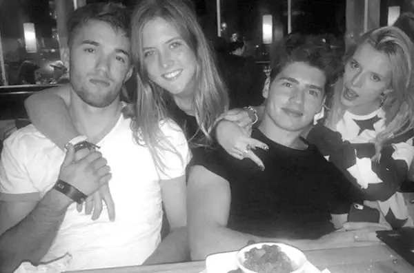 De acuerdo con la prensa internacional, Bella mantiene una relación con su ex cuñada.