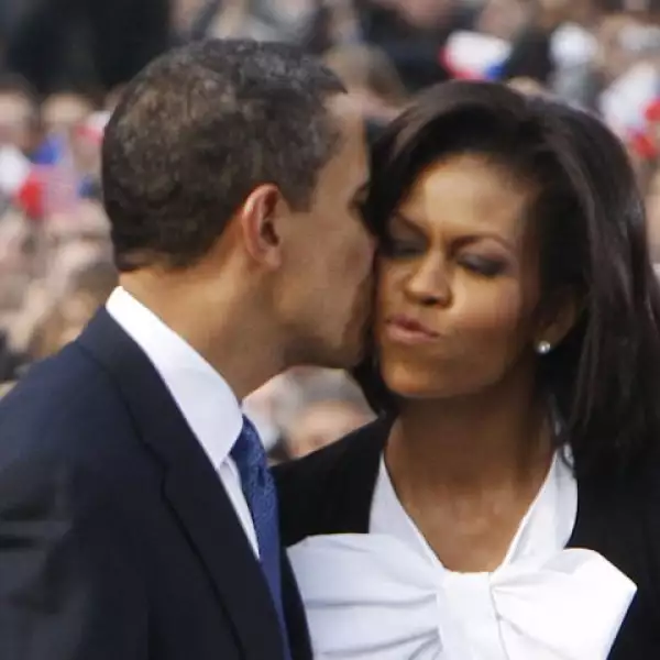 Y el lugar no importa. La privacidad menos. Barack y Michelle en la República Checa, en abril de este año.