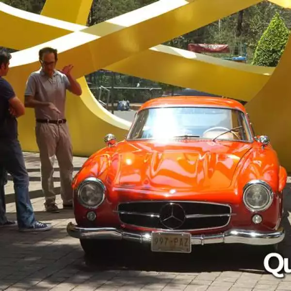 Exhibición de autos clásicos