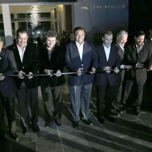 Podium de inauguración San Angelo