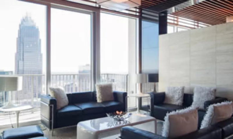 El departamento de lujo del jugador Roman Harper, ubicado en Charlotte, Carolina del Norte. (Foto: Airbnb)