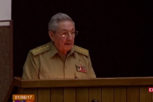 Raúl Castro deja la puerta abierta para cambios en Cuba