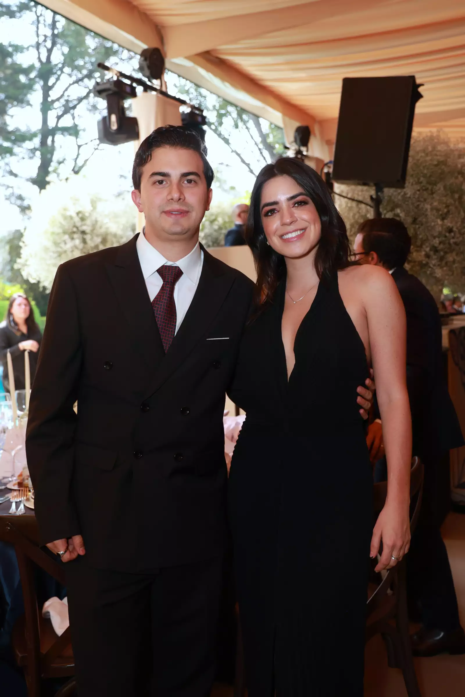 Emiliano Zaragoza y Fernanda Álvarez