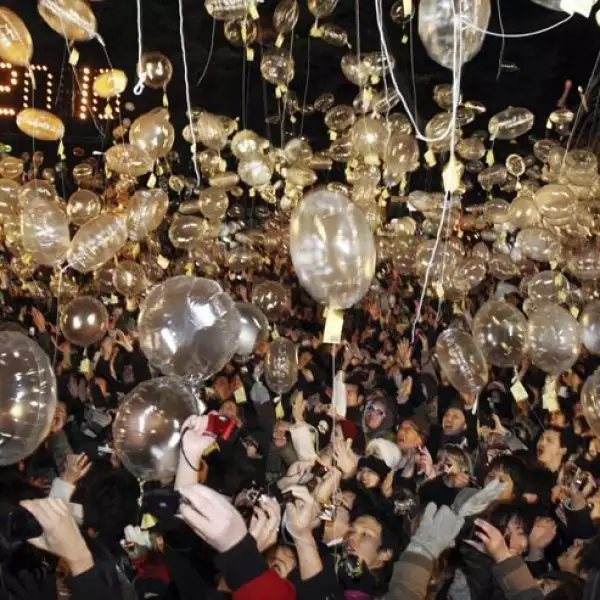 En Japón también empezaron los festejos, aunque parecen más moderados.