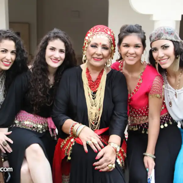 Elba con sus nietas: Alejandra y Ana Karina Castellanos, Mariana Mc Kee y Ana Laura Castellanos