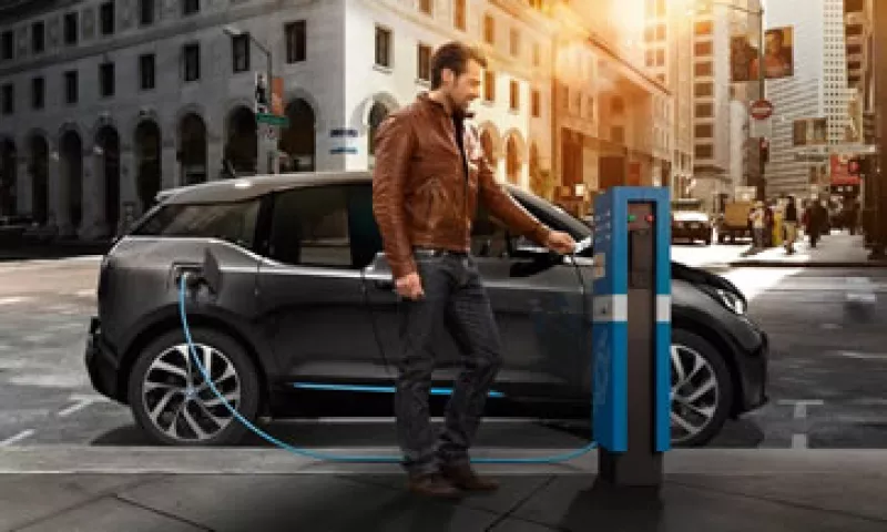 Las ‘electrolineras’ tendrán 2 conectores capaces de recargar, en 30 minutos, 80% de la batería. (Foto: Nissan México/Cortesía)