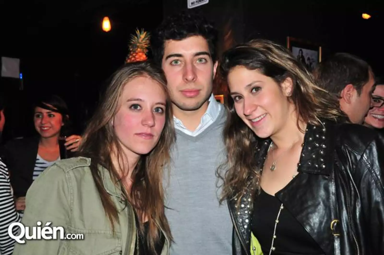 Sandra y Andrés Núñez con Sofía Sosa