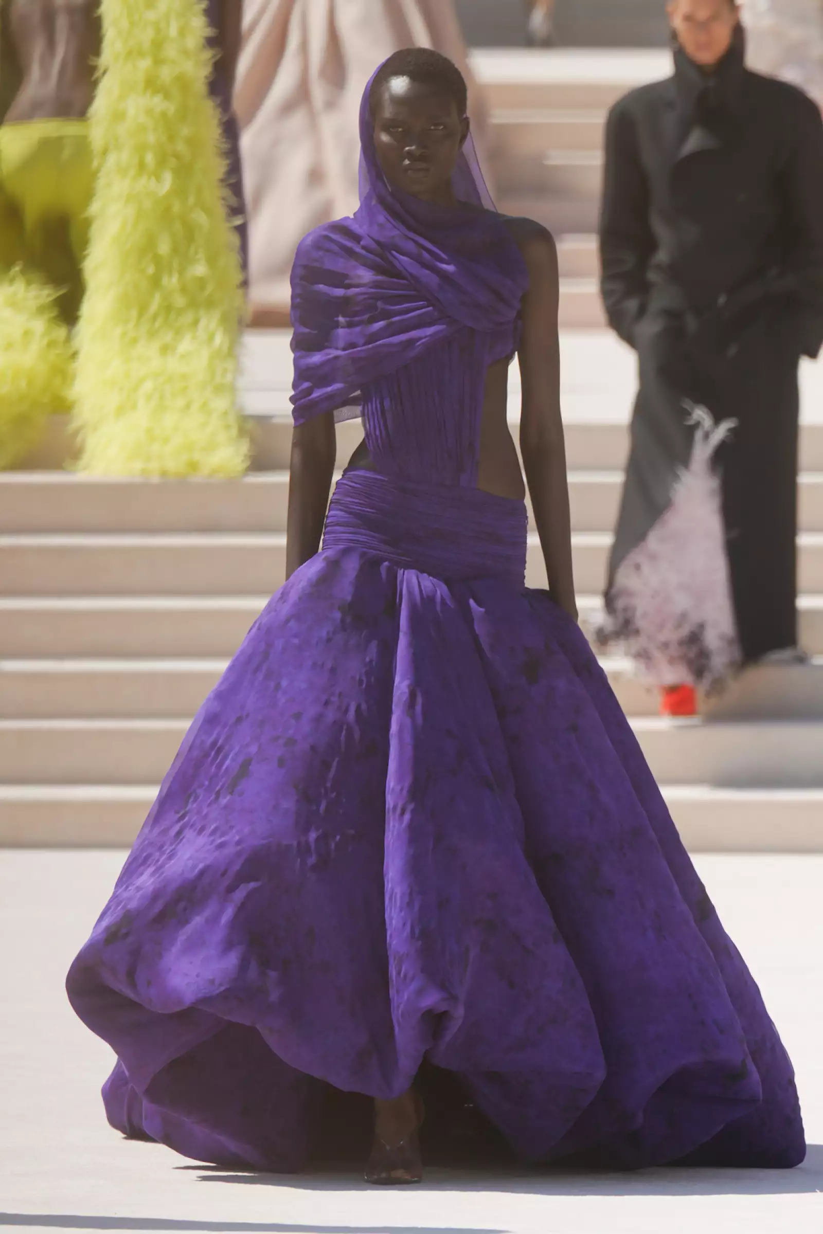 Balenciaga HC F26 023.jpg