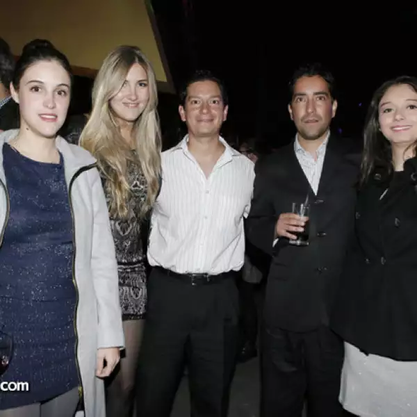 Silvia Vázquez,Coral Vázquez,José Carlos Zarate,David Walker,Regina González