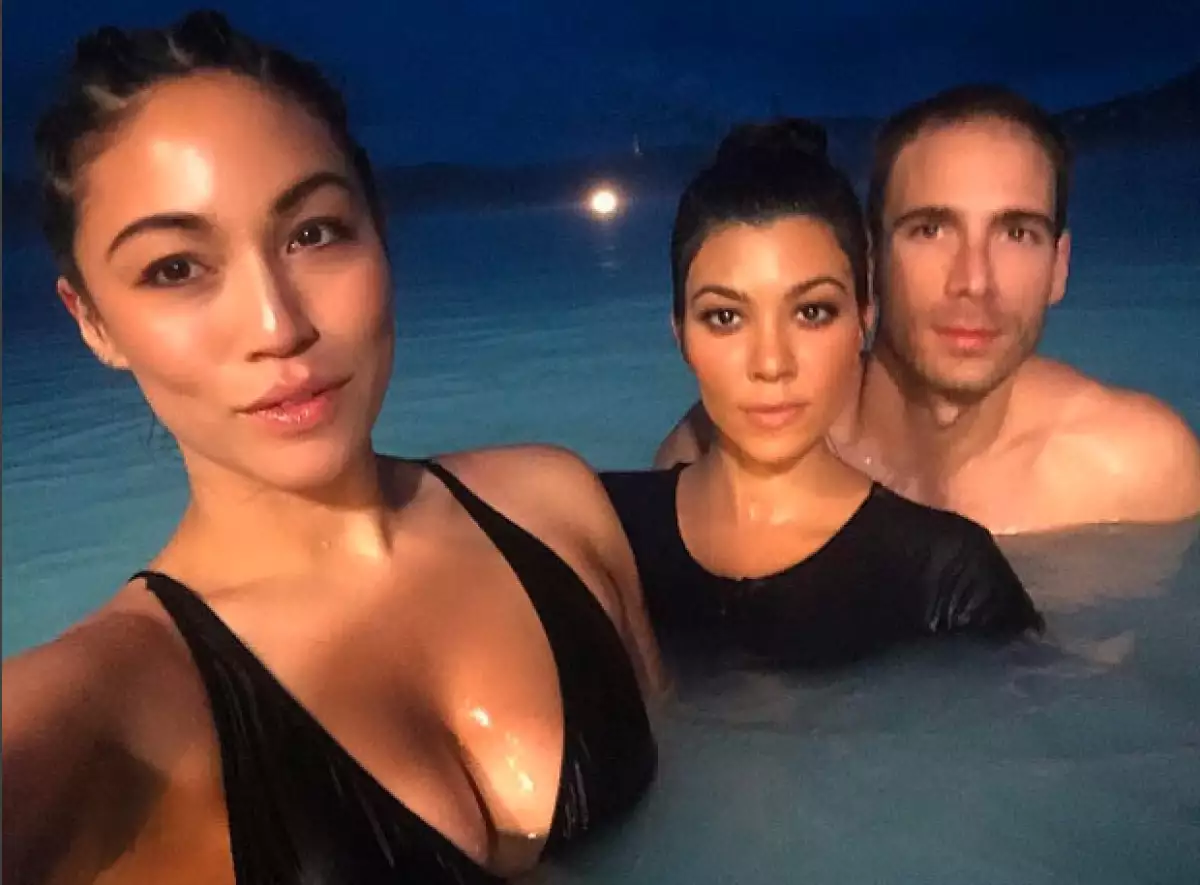 El viaje a Islandia fue para celebrar su cumple, sin embargo en ninguna foto aparece con su hermana Kim.