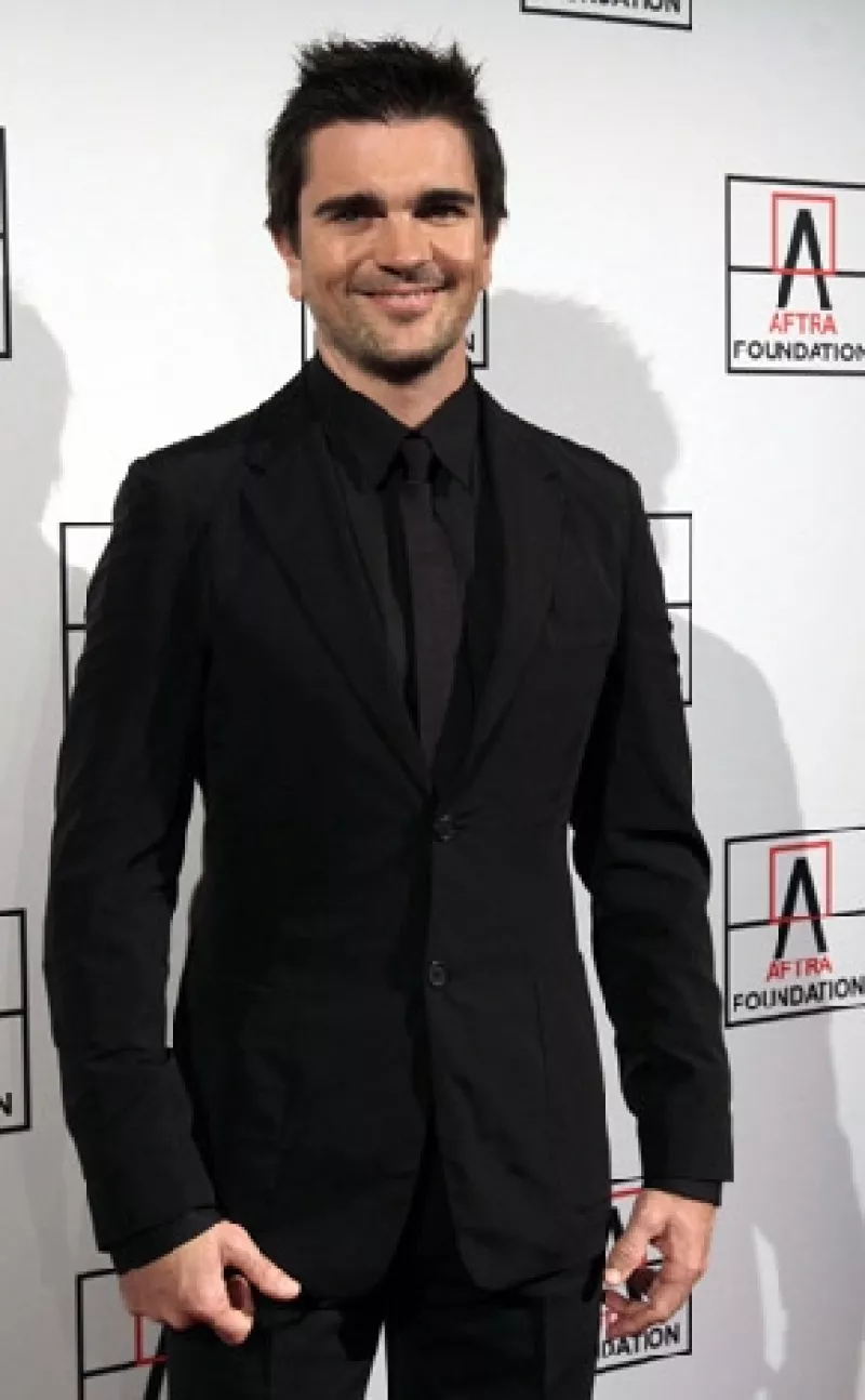 El cantante recibió el galardón en una gala benéfica en el Hotel Plaza de Nueva York en la que también fueron premiados la periodista Robin Roberts y el elenco del programa televisivo "Plaza Sésamo".