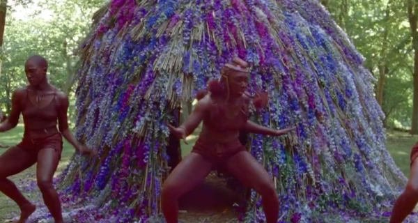 black-is-king-beyonce-mujeres