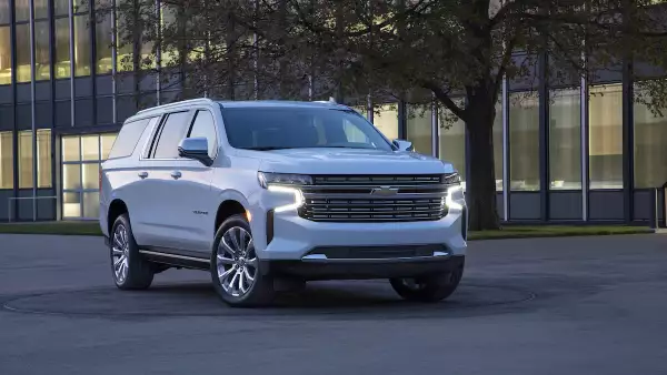 2021 Chevrolet Suburban-006.jpg