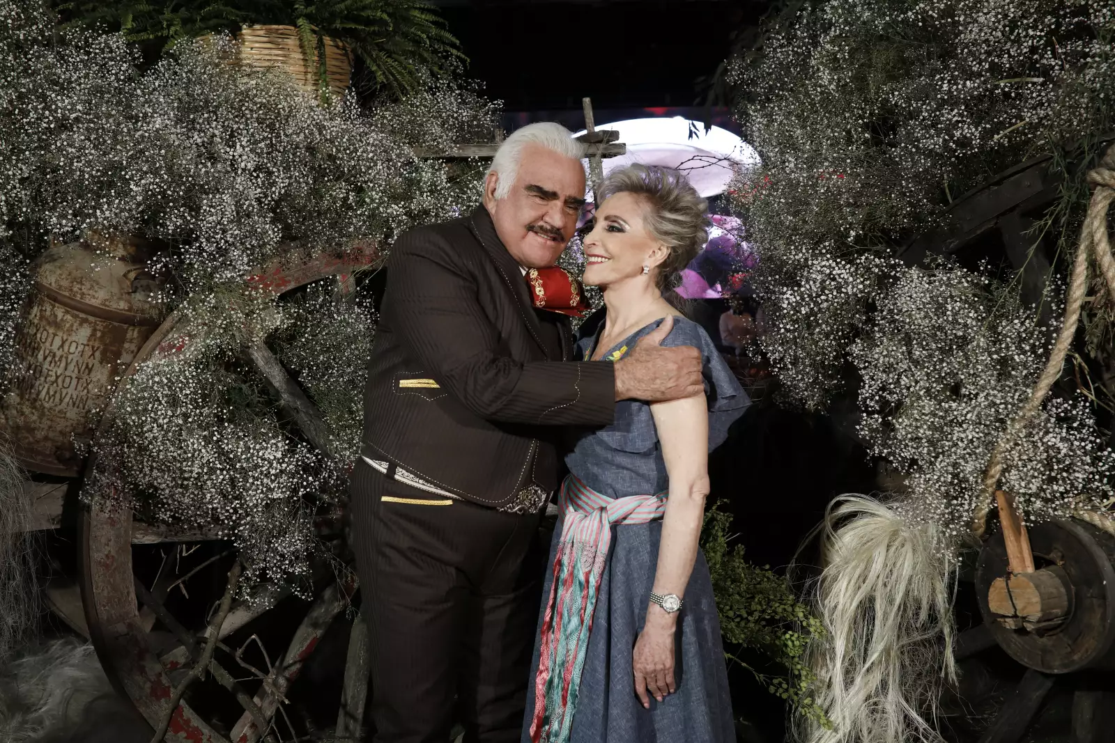 Vicente Fernández y Cuquita