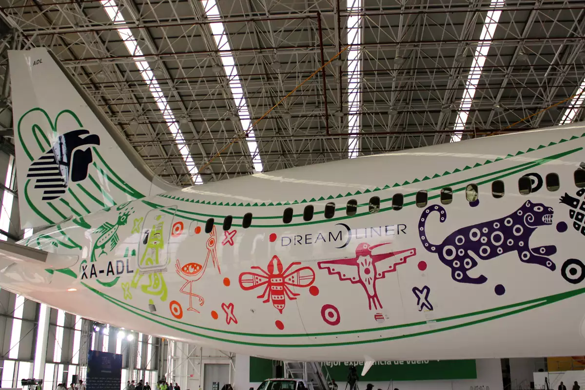 Aeroméxico Boening 787-9 "Quetzalcóatl" 5