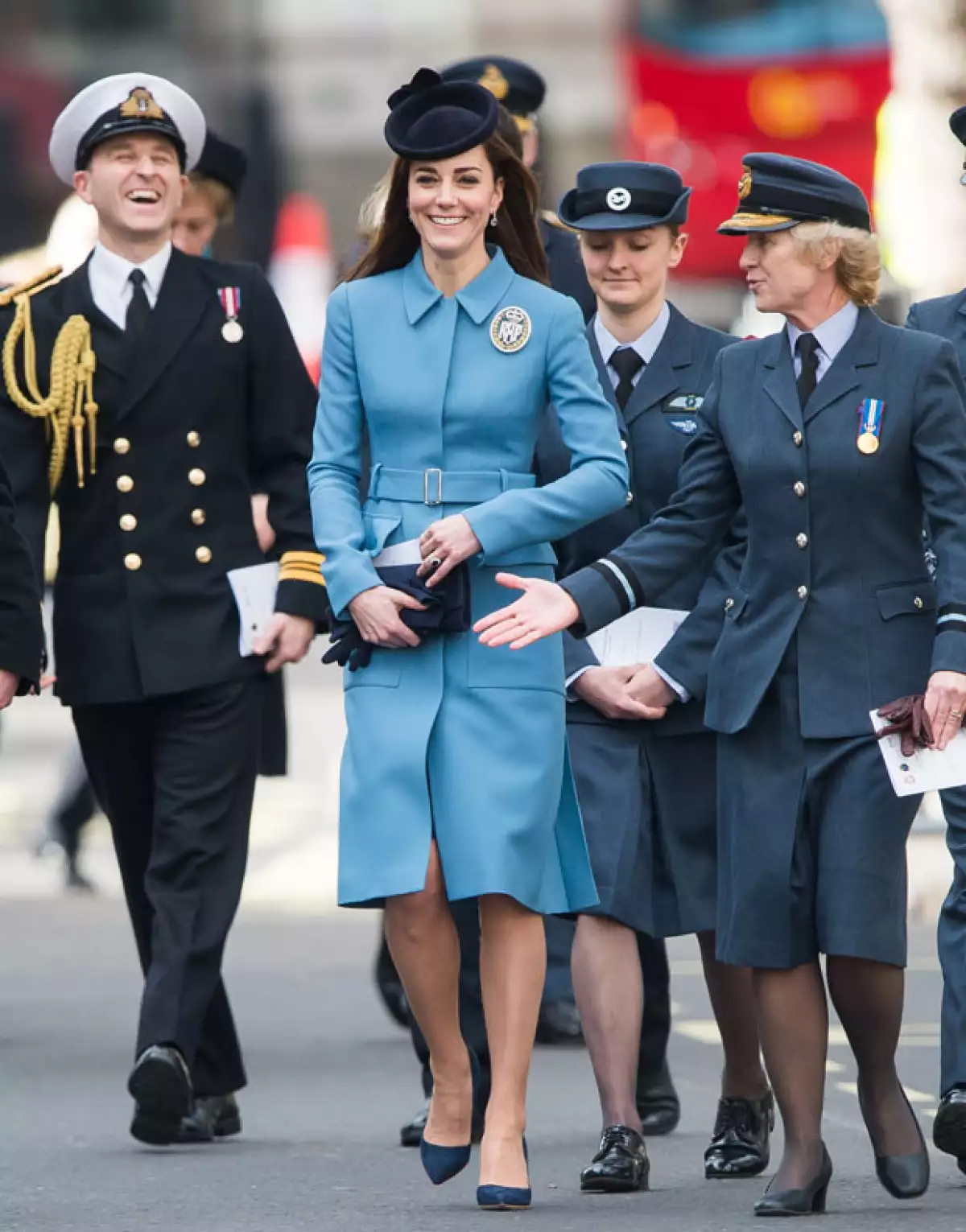 La duquesa viajó para asistir a un servicio en Londres en el que se conmemoraba el 75 aniversario del cuerpo de entrenamiento aéreo, siendo este su primer compromiso oficial como Comandante Aéreo honorario de los Cadetes Aéreos.