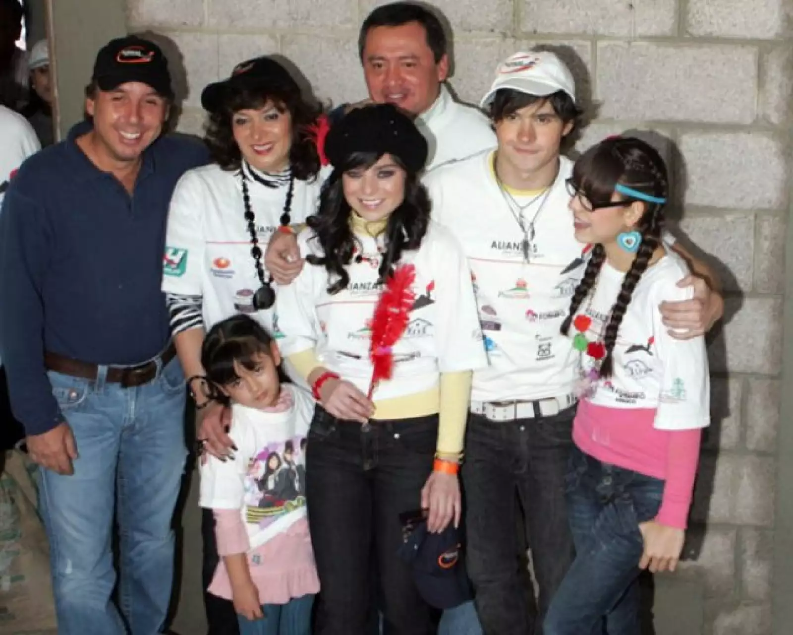 Y el que aprovechó para la foto del recuerdo fue el gobernador de Hidalgo, Miguel Osorio, que reunió a casi todos para la imagen.