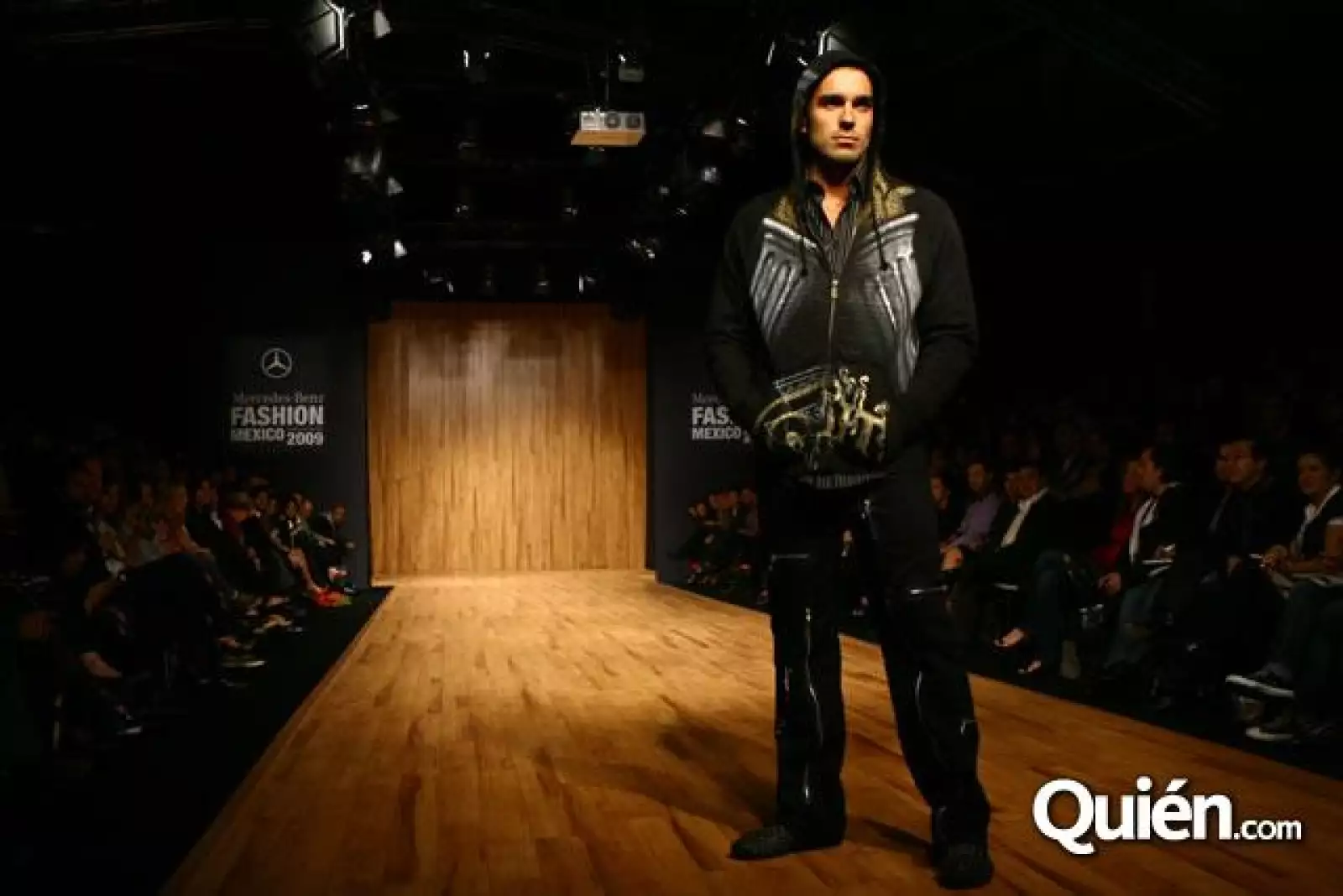 MF Pasarela Héctor Terrones