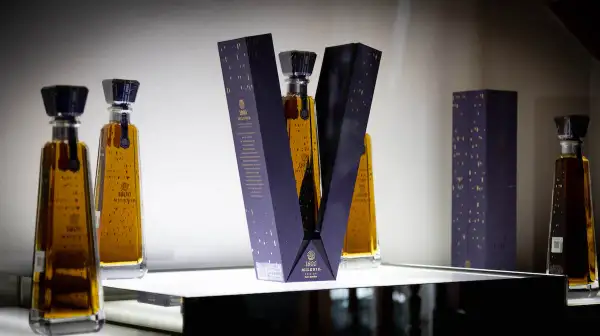 1800_2022-2825.jpg