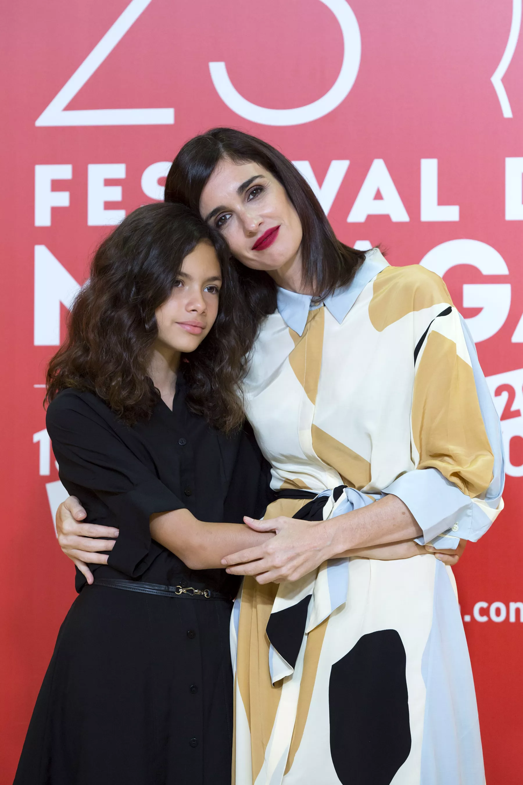 Ava Salazar y Paz Vega