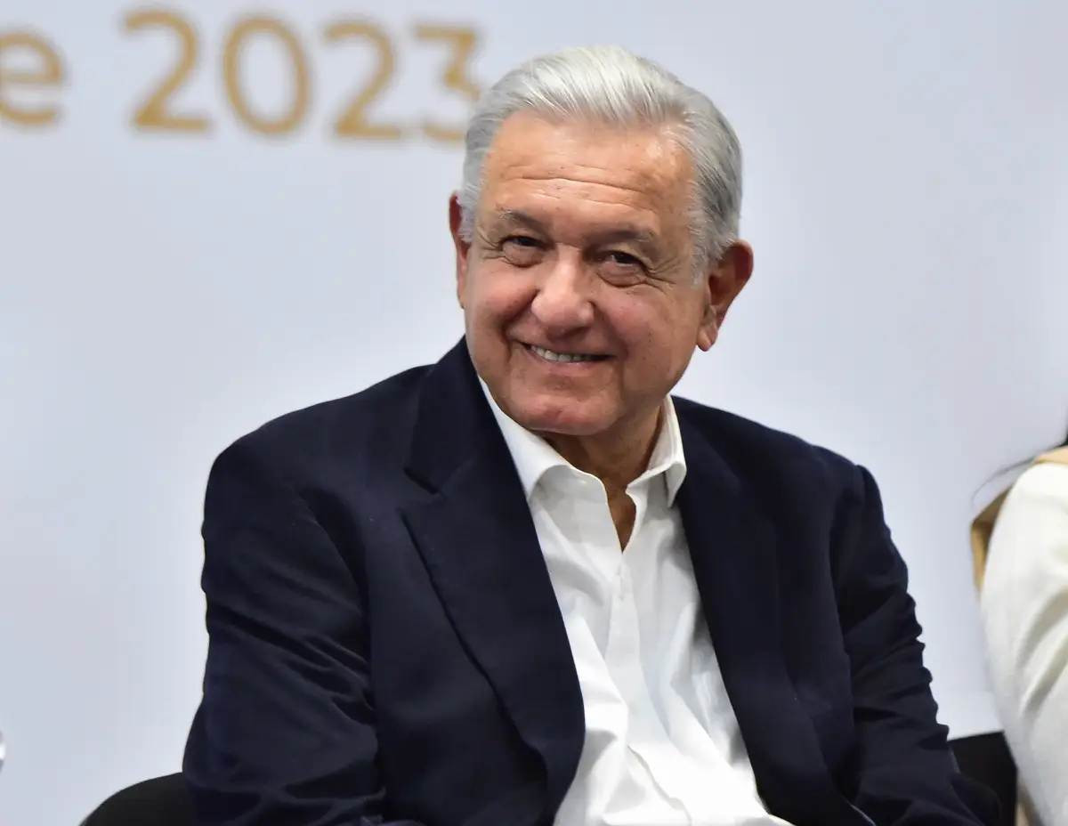 amlo-marcha-españa.jpg