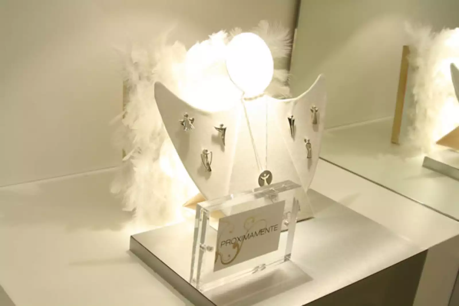 Daniel Espinosa presenta su nueva linea en plata