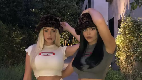 Stassie Karanikolaou y Kylie Jenner