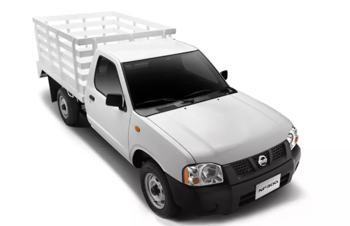 Camioneta Nissan Chas�s Largo. Nissan lo ensambla en su f�brica de Cuernavaca, Morelos,