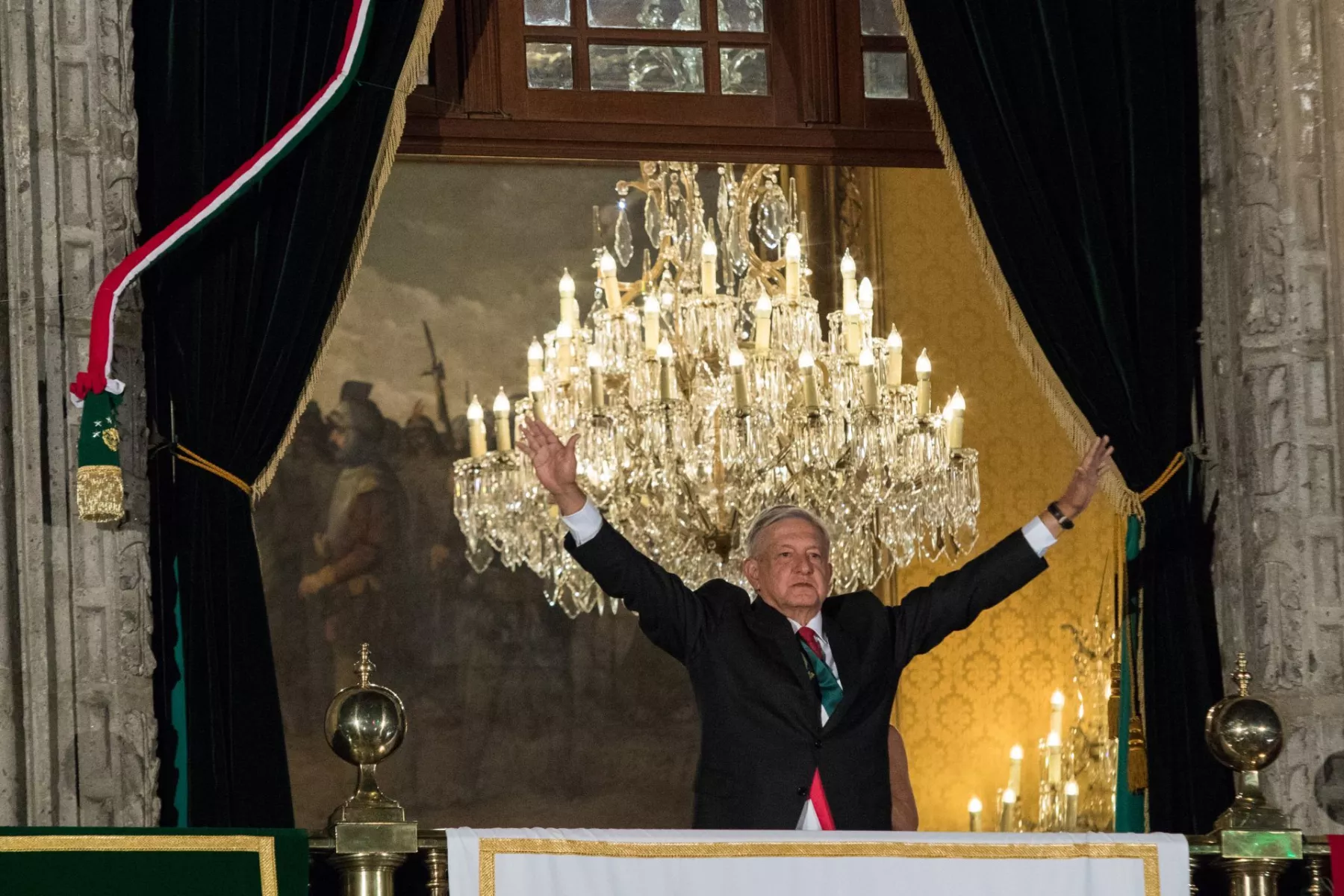 CIUDAD DE MÉXICO, 15SEPTIEMBRE2019.- Andrés Manuel López Obrador, Presidente de México, encabezó el grito de Independencia.
FOTO: MOISÉS PABLO /CUARTOSCURO.COM