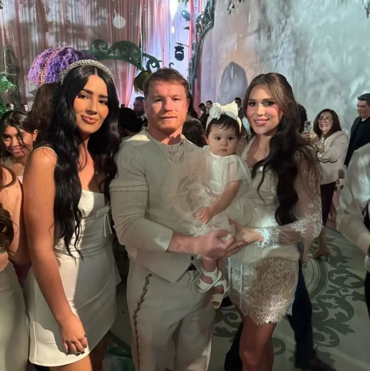 Saúl ‘Canelo’ Álvarez y Fernanda Gómez