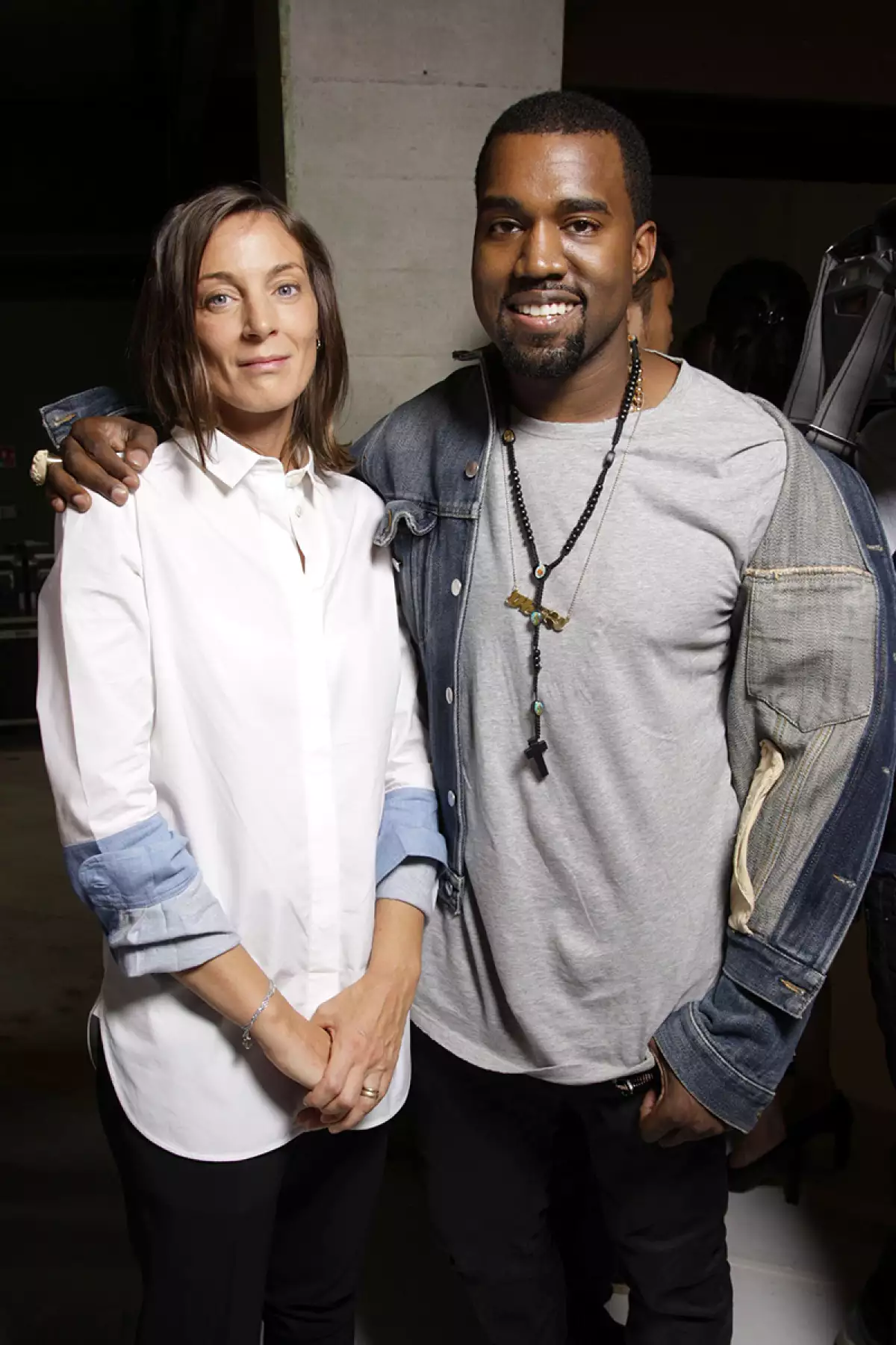 Foto: Shutterstock, Phoebe Philo y Kanye West