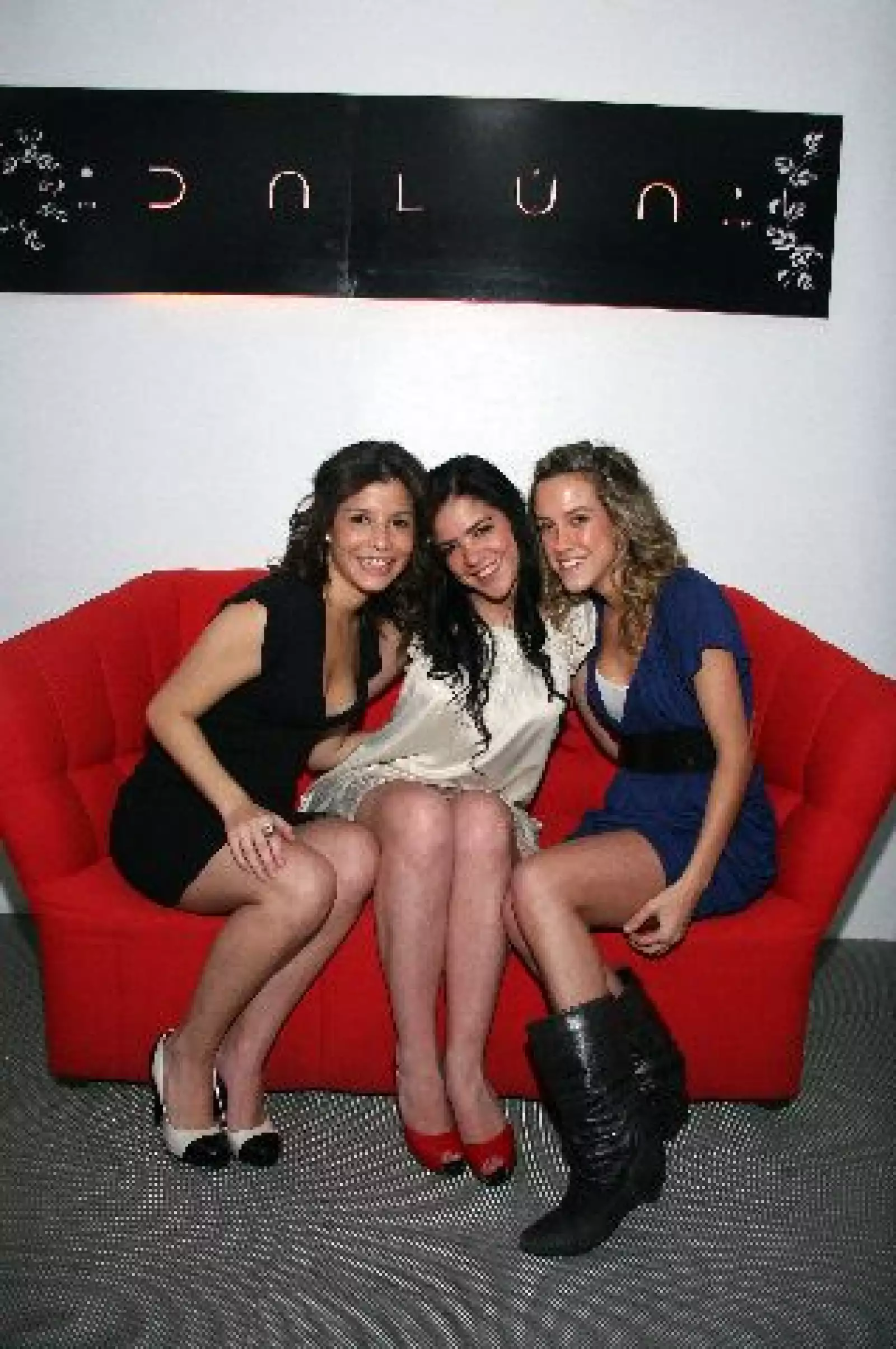 Fernanda Ferráez, Romina Garzón y Clarisa Pareja.